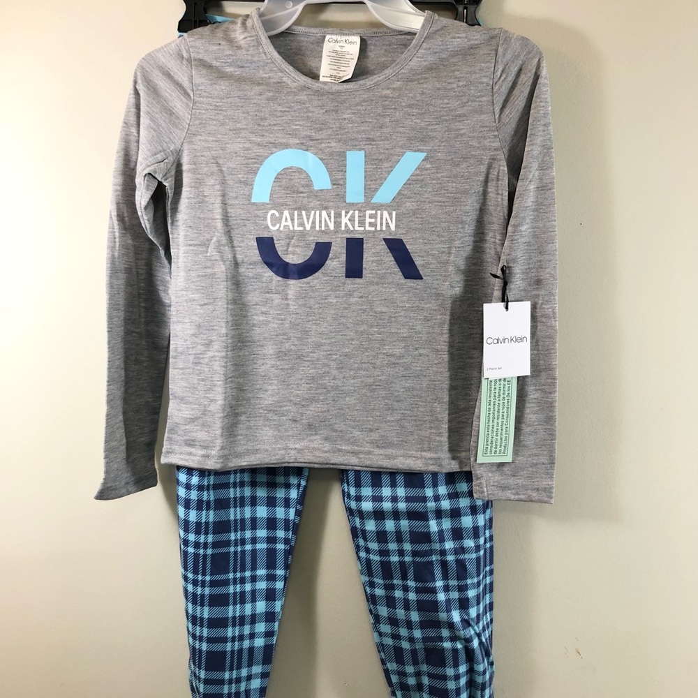 Calvin Klein Big Girls Joggers Set, 2 Piece PJ’s size 7/8